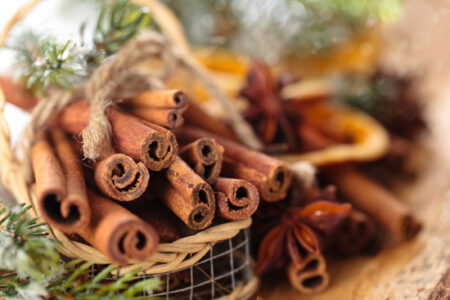Sweet Smelling Simmer Pots for Winter Image